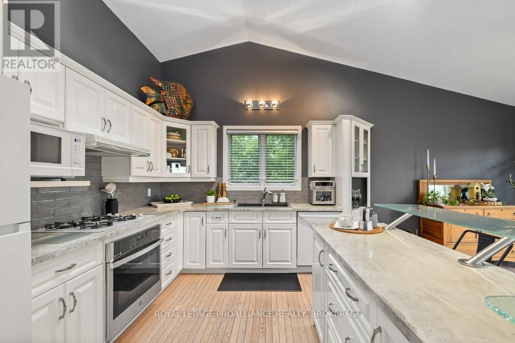 953 COTTAGE FARMS ROAD Image 12