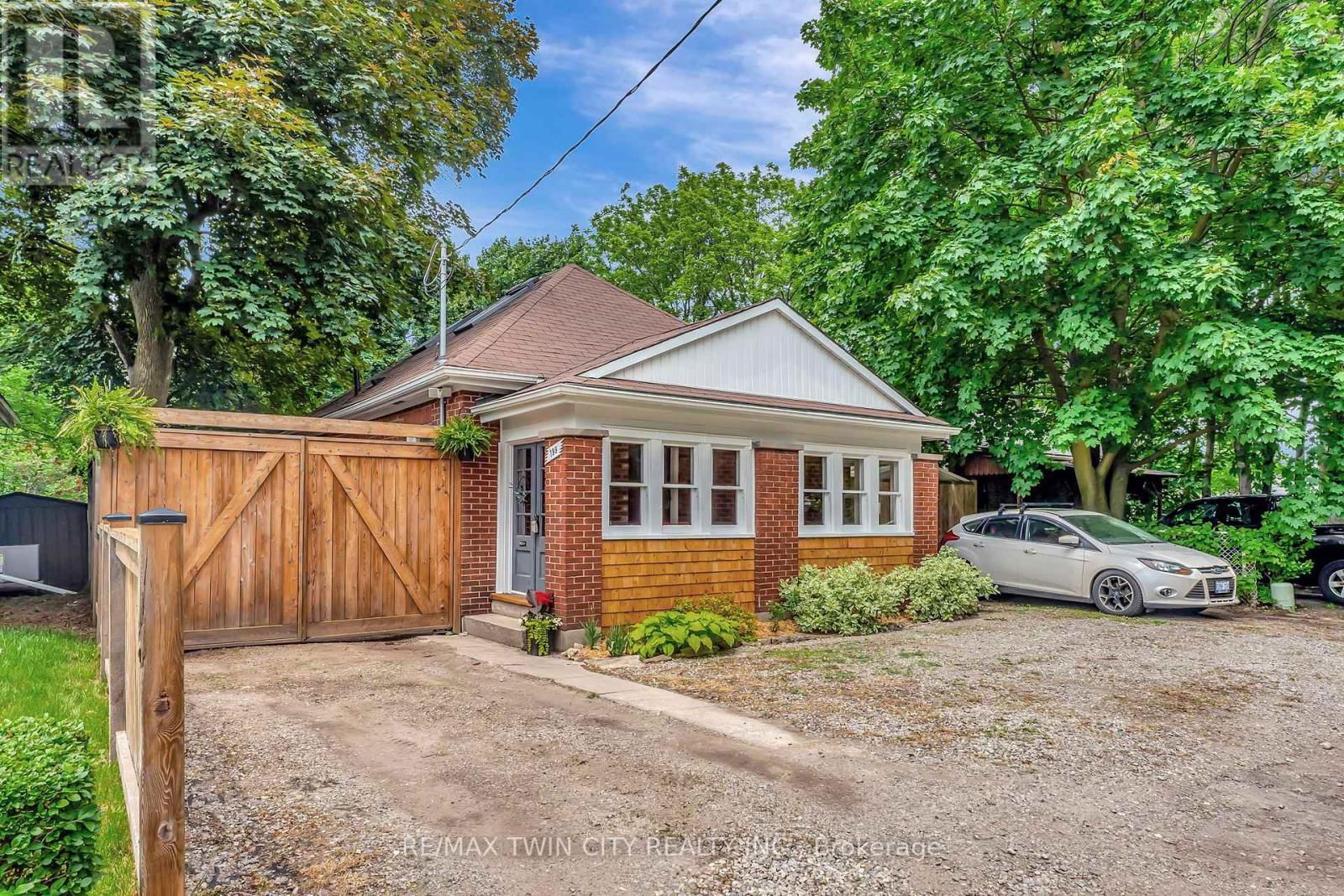 199 DUNDAS LANE Image 1