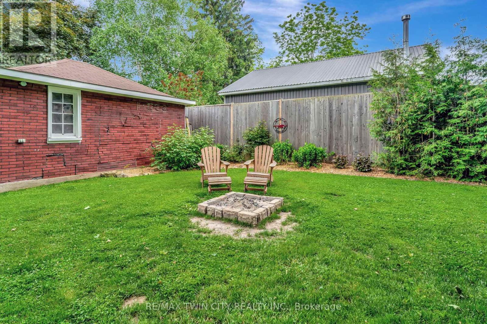199 DUNDAS LANE Image 30
