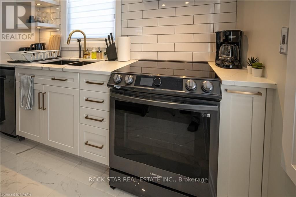 Rear - 48 HARBER AVENUE Image 10
