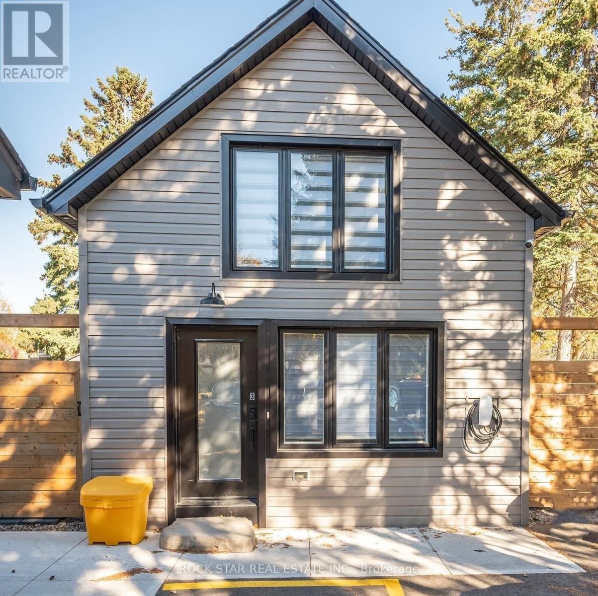 Rear - 48 HARBER AVENUE Image 15