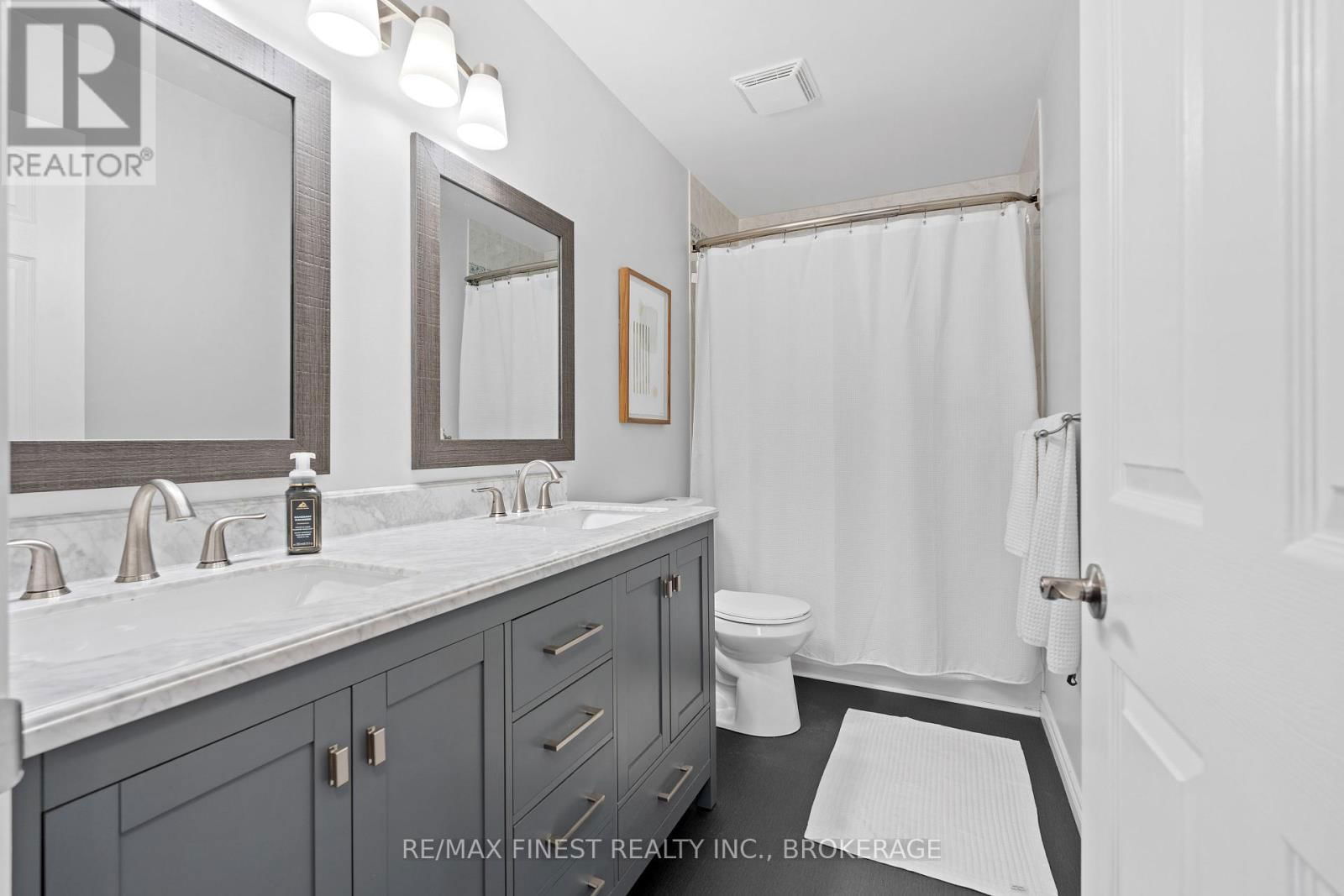 981 RAINBOW CRESCENT Image 18