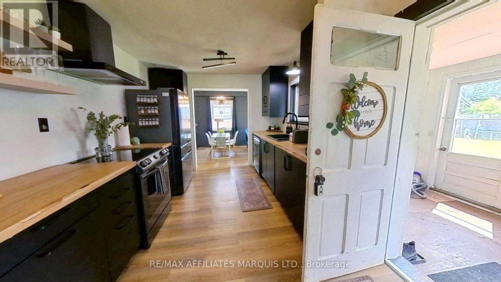 58 ELM STREET Image 17