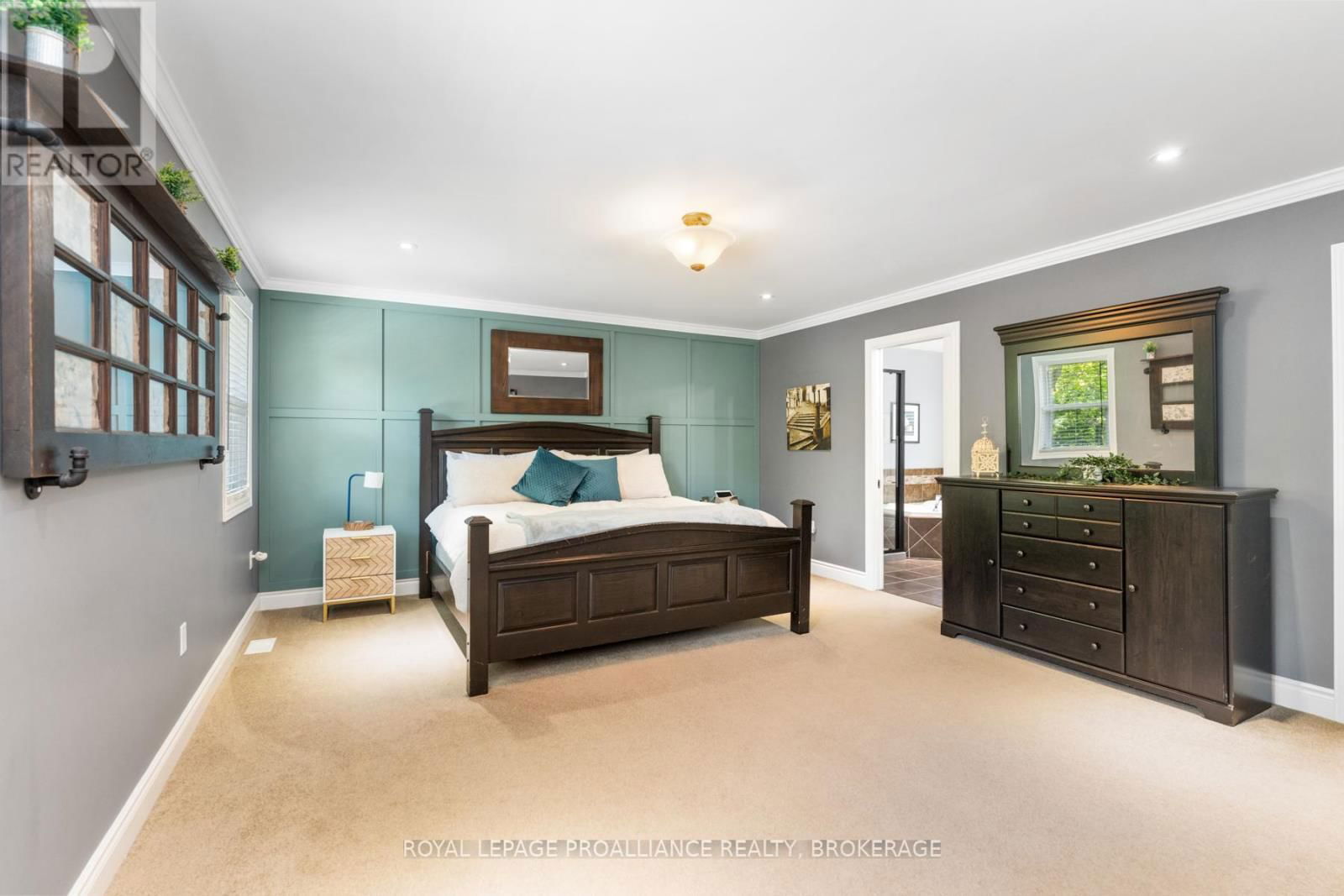 10 OWEN AVENUE Image 19