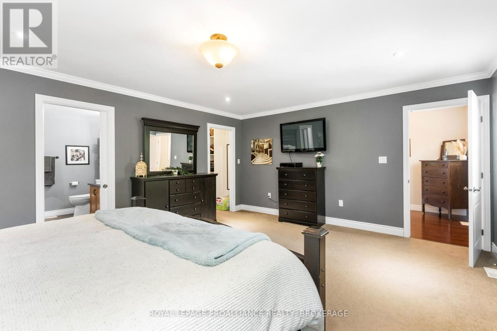 10 OWEN AVENUE Image 20