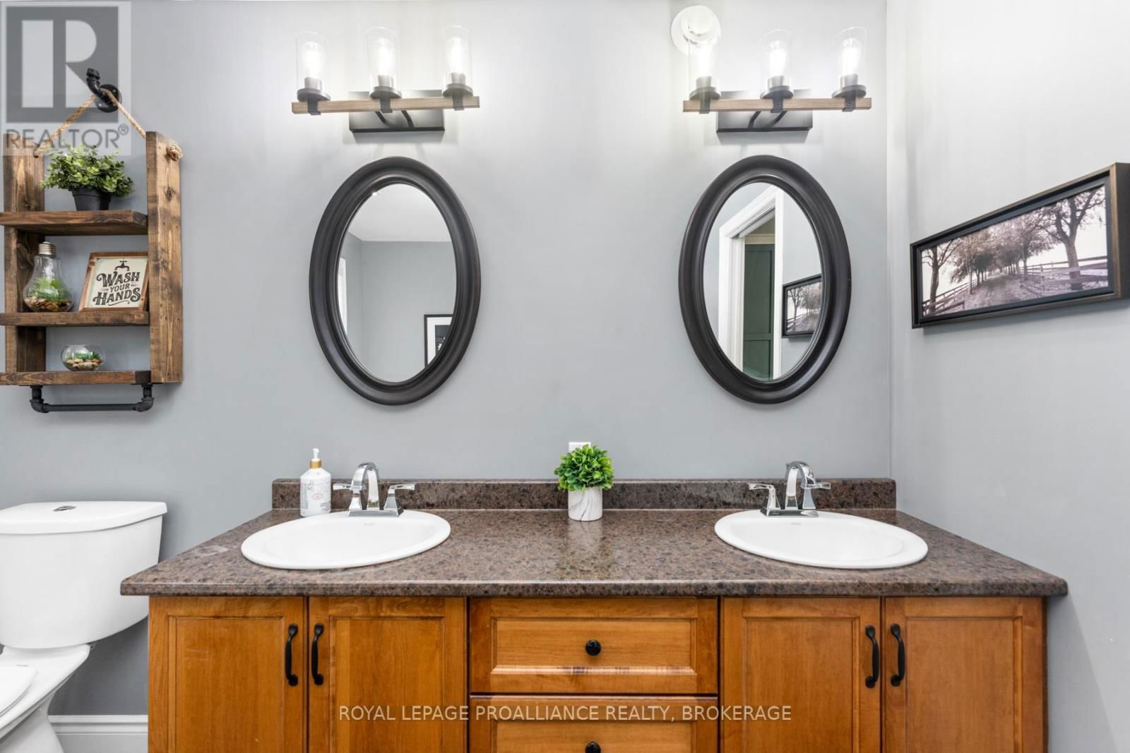 10 OWEN AVENUE Image 21