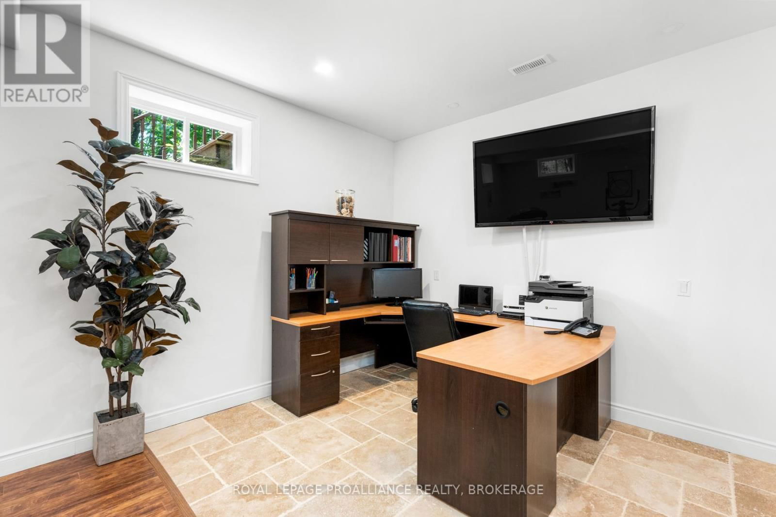 10 OWEN AVENUE Image 30