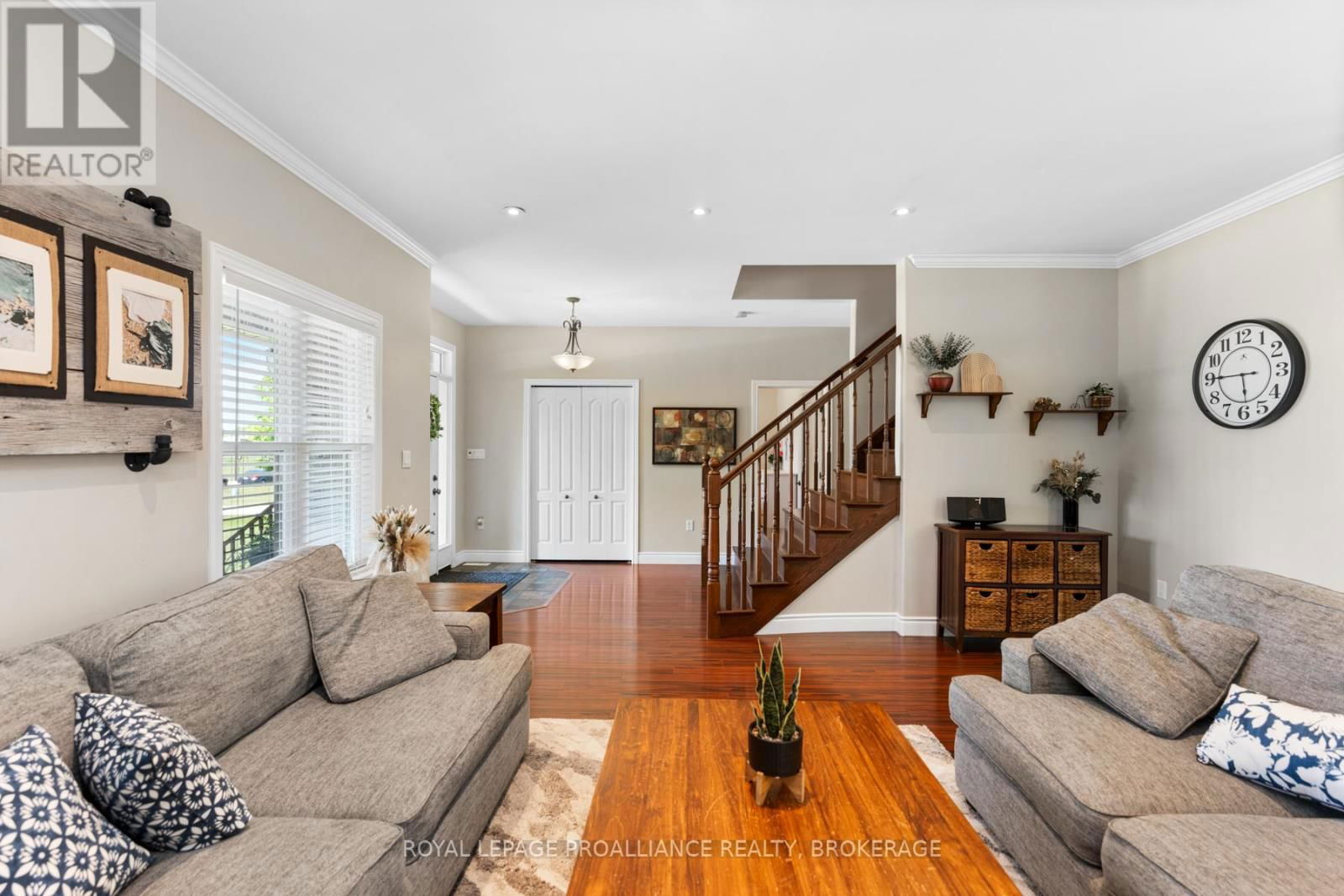 10 OWEN AVENUE Image 5