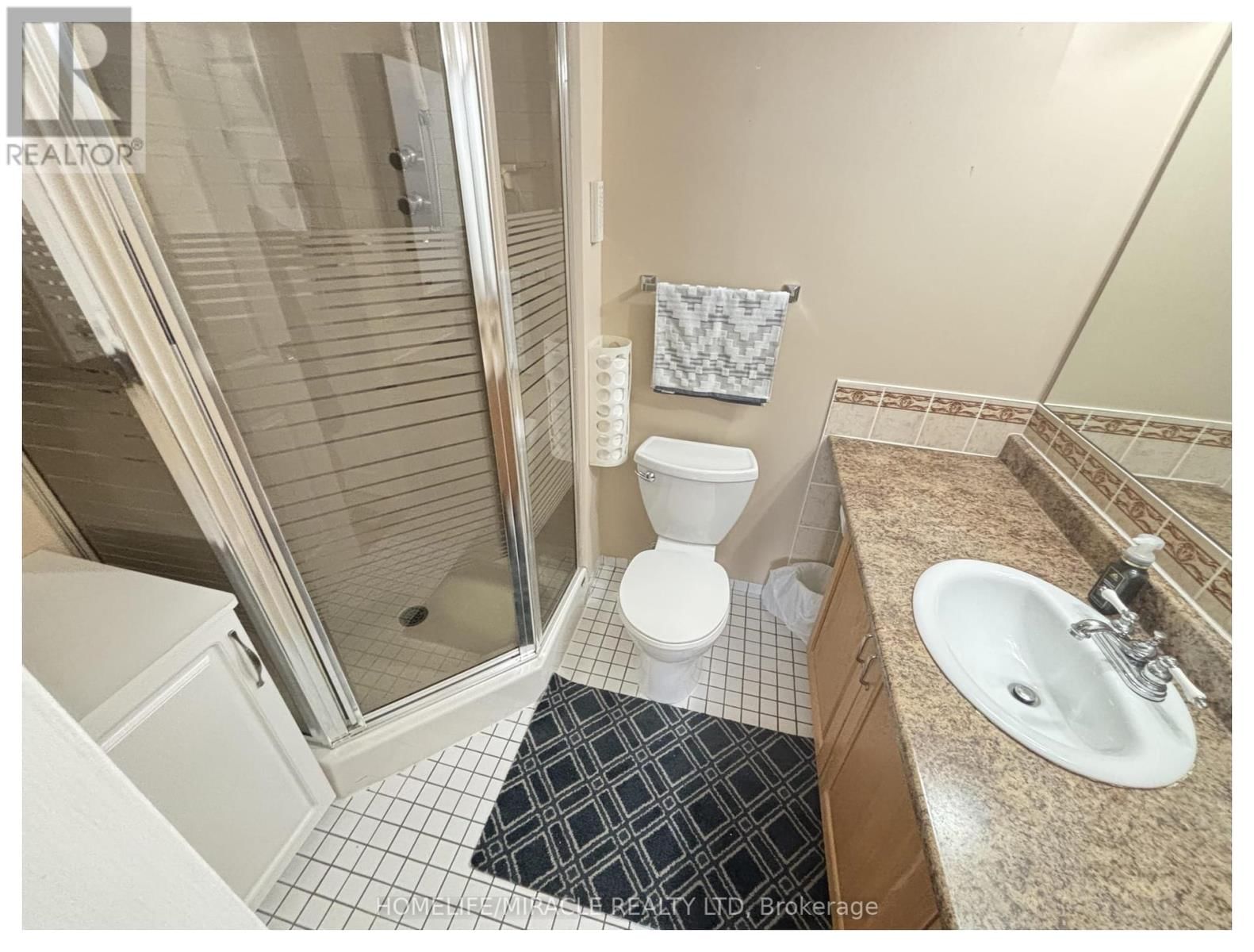 1409 - 2760 CAROUSEL CRESCENT Image 35