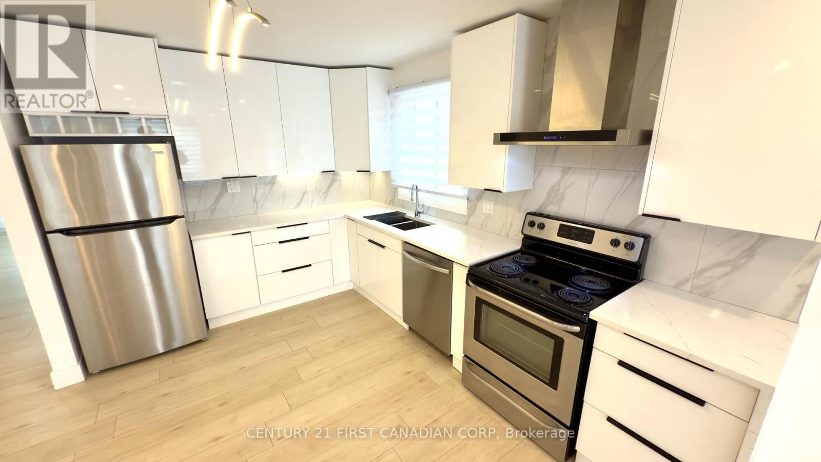 18 WATSON STREET Image 11