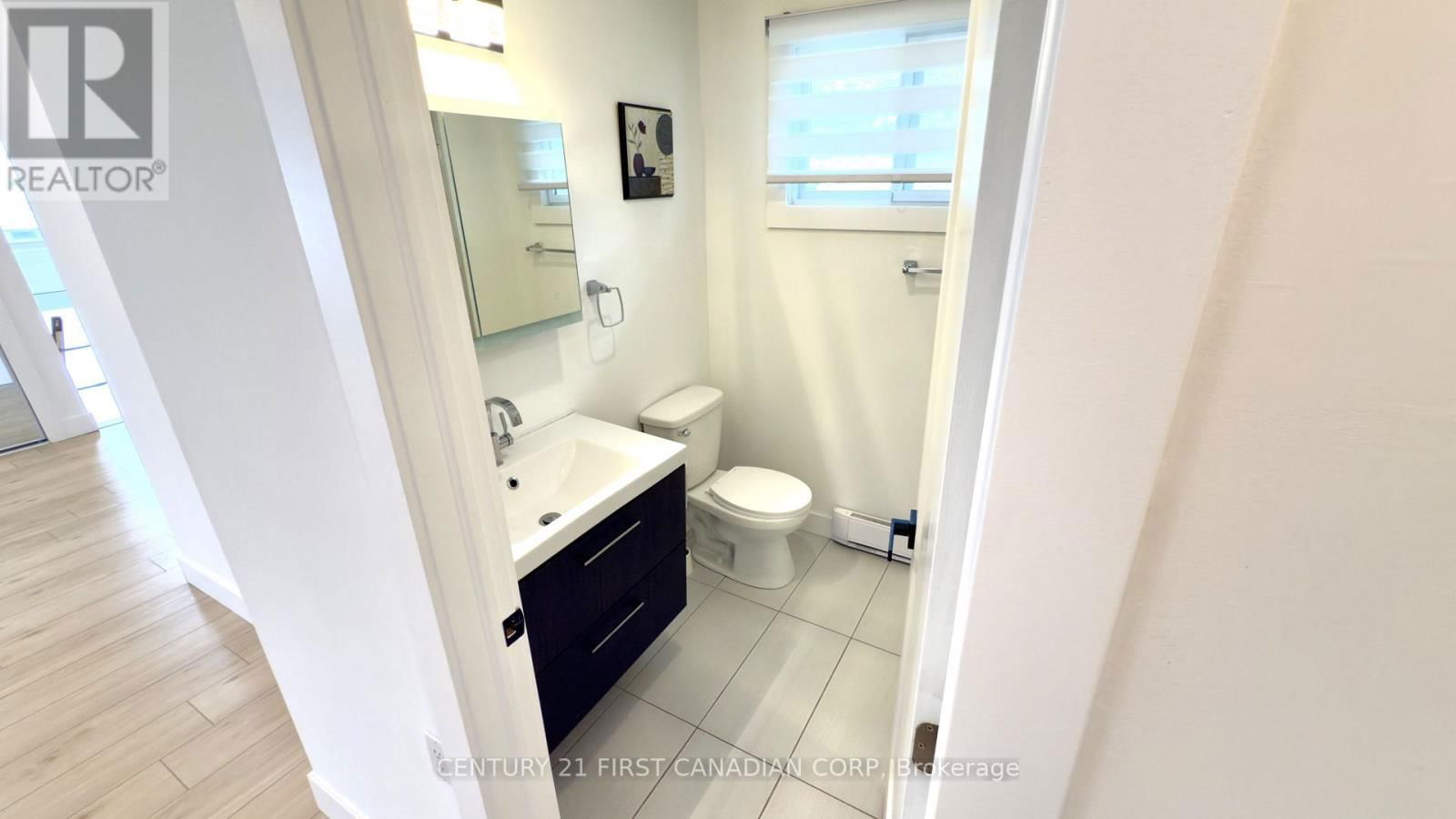 18 WATSON STREET Image 13