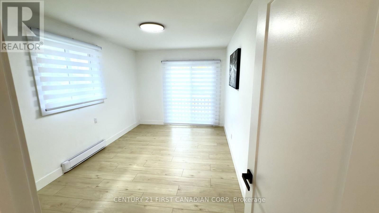 18 WATSON STREET Image 16