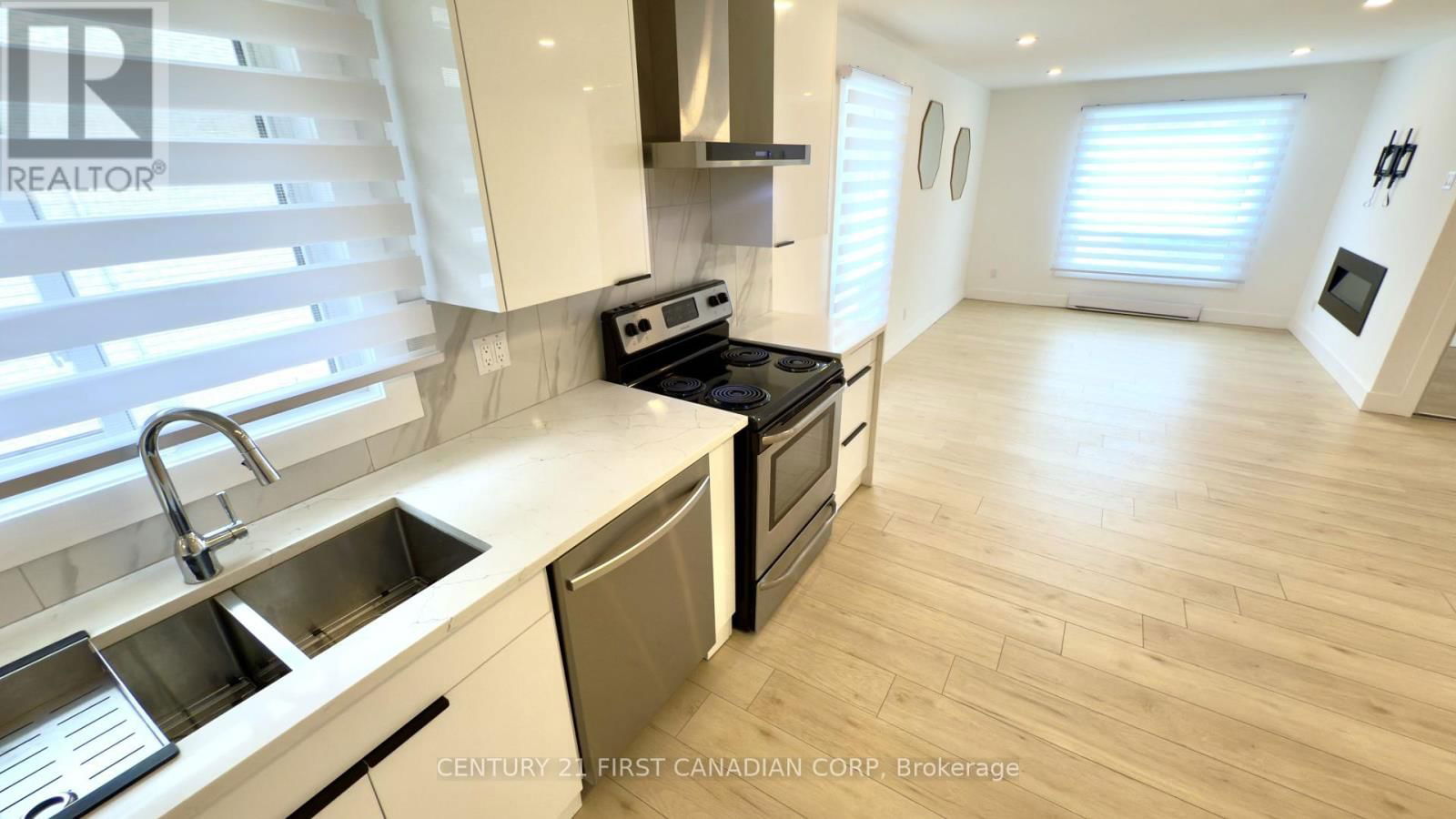 18 WATSON STREET Image 22