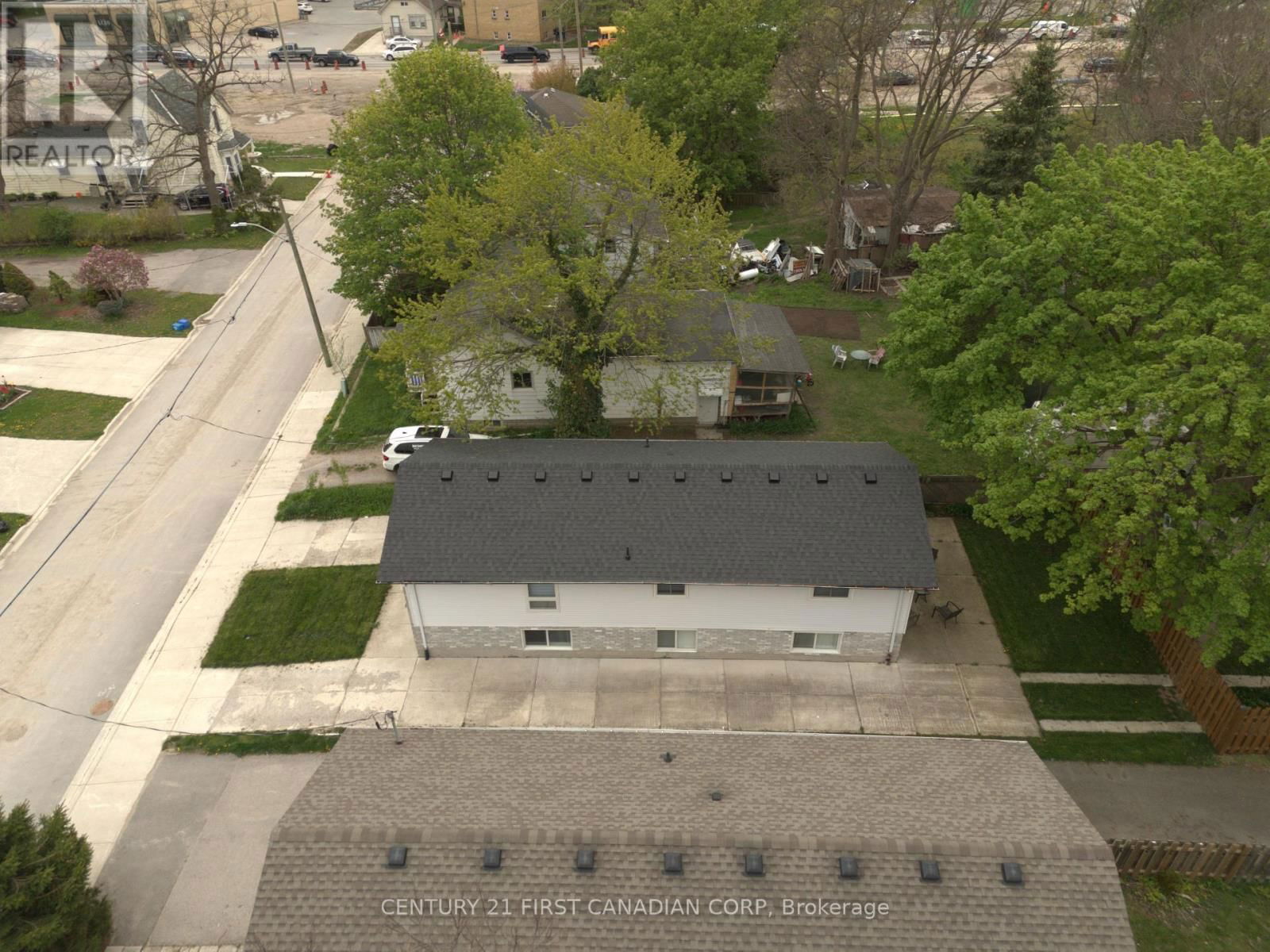 18 WATSON STREET Image 3