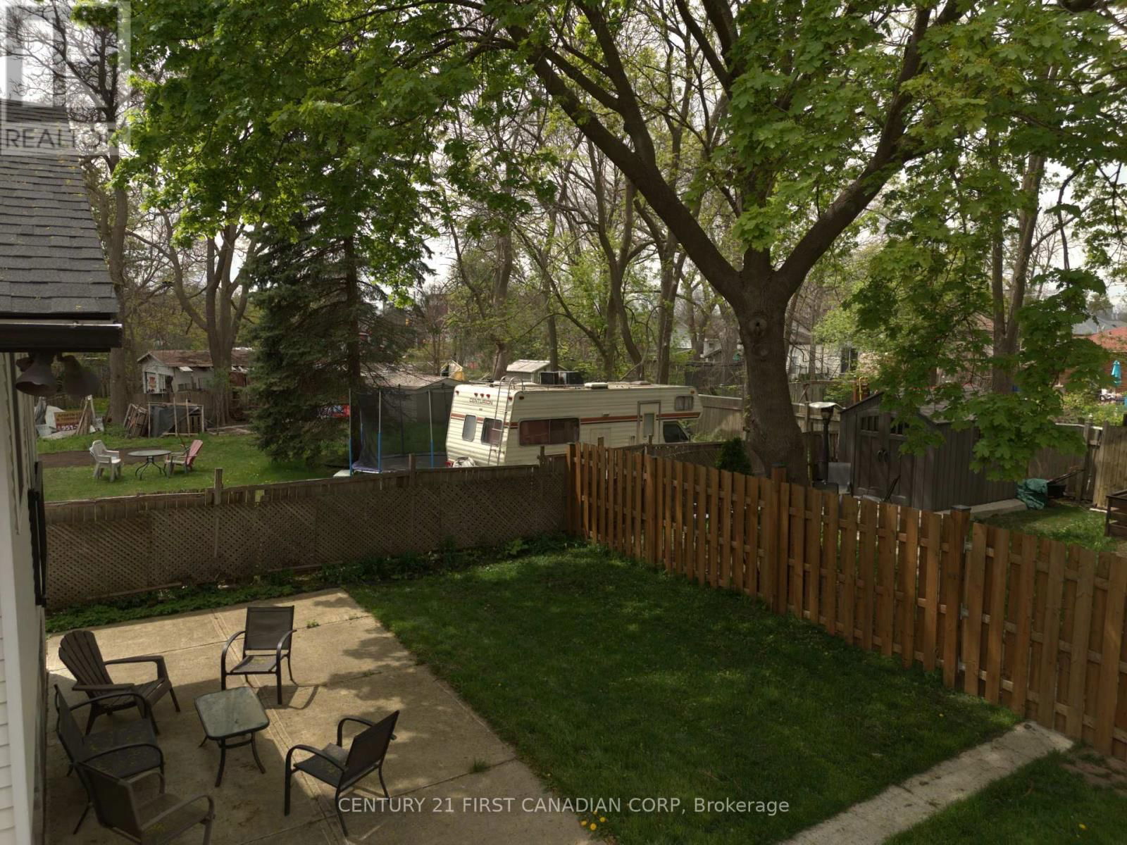18 WATSON STREET Image 4