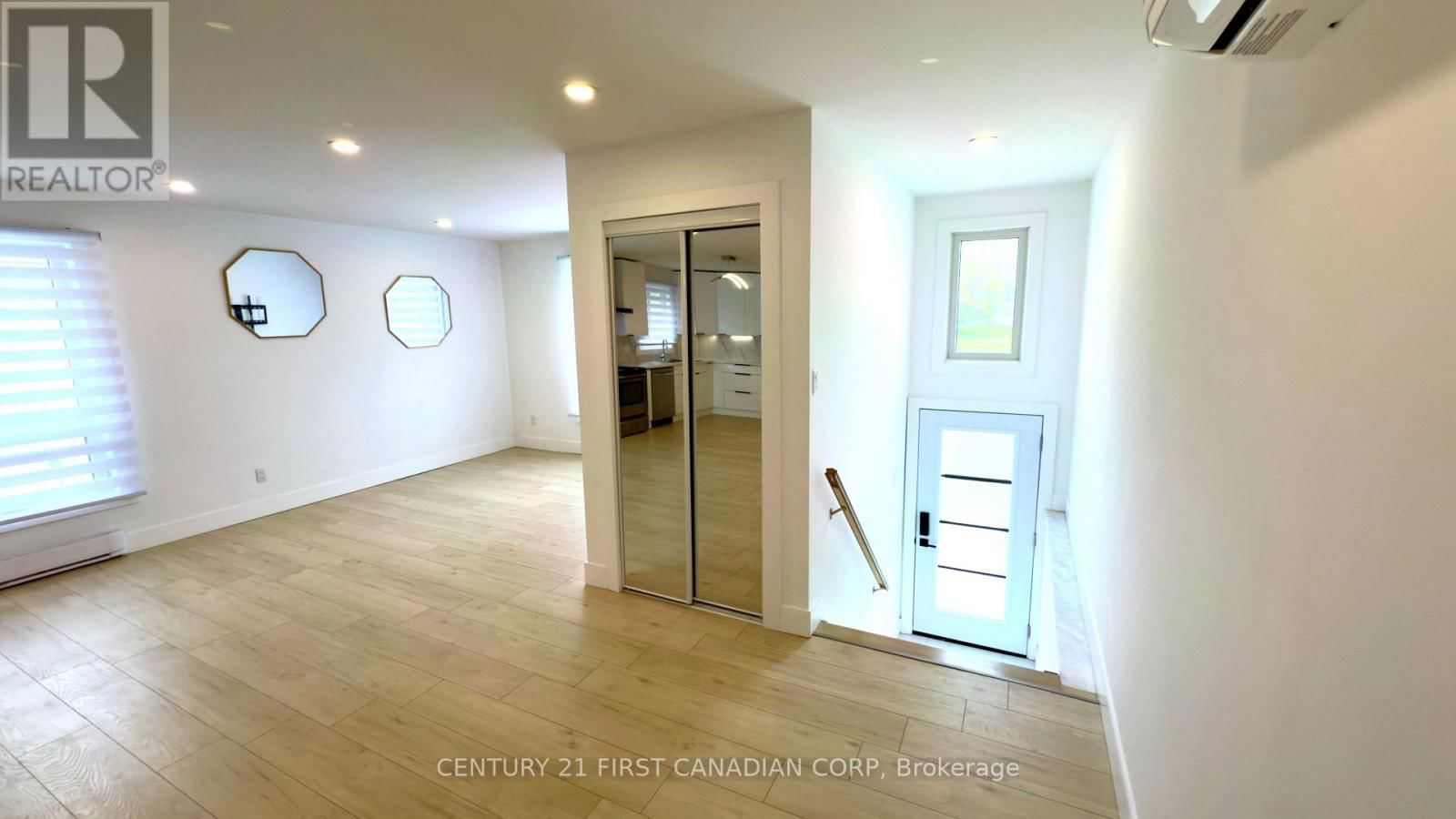 18 WATSON STREET Image 7