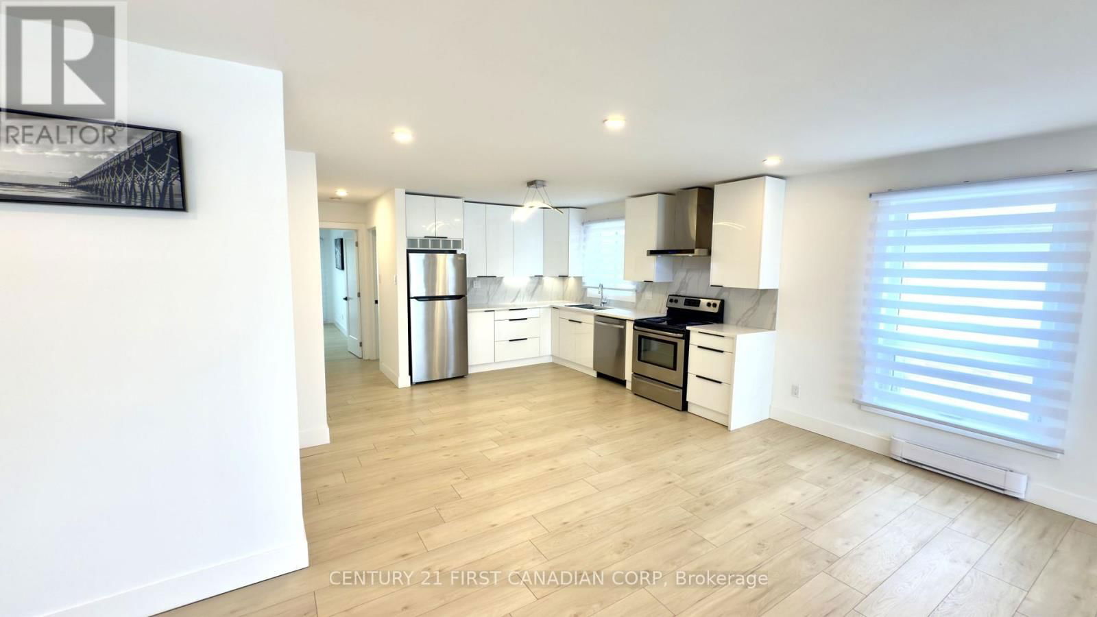 18 WATSON STREET Image 9