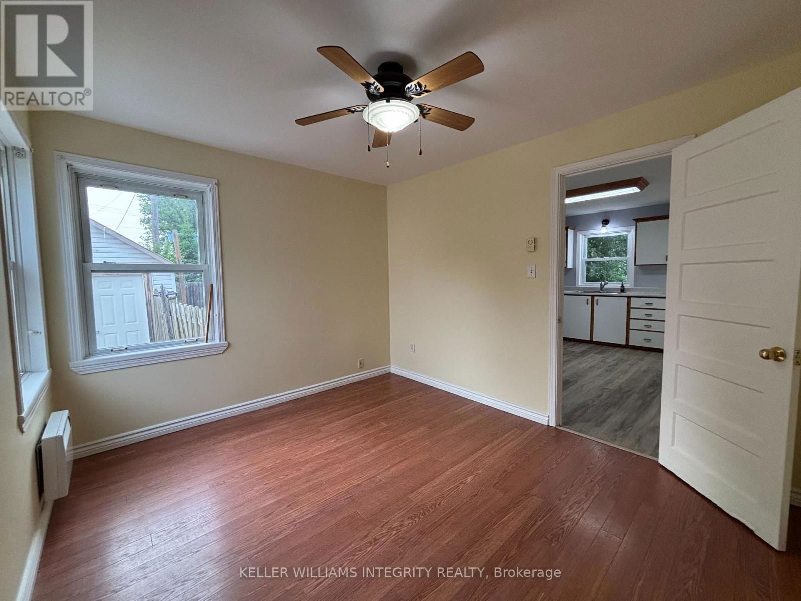 158 CAMERON AVENUE Image 12