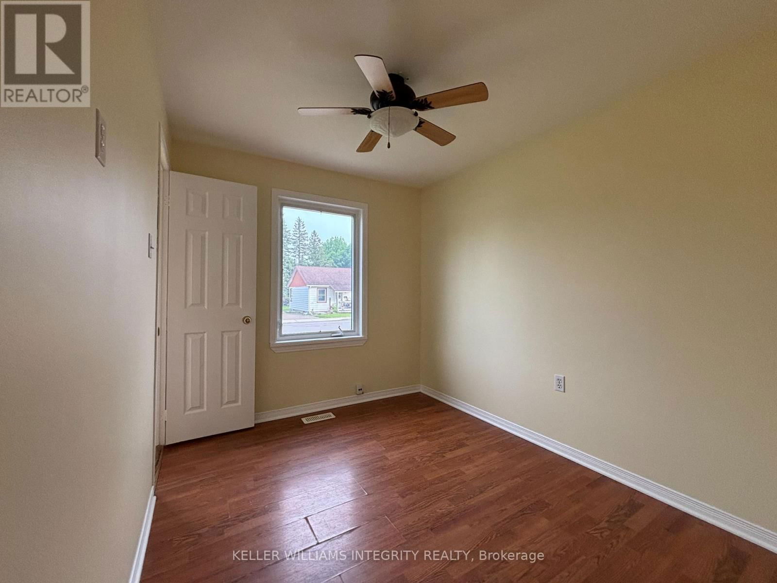 158 CAMERON AVENUE Image 15