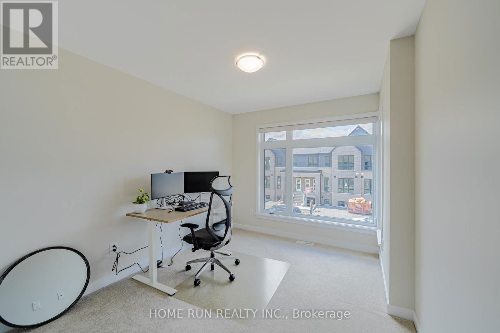 23 MAIZE STREET Image 35