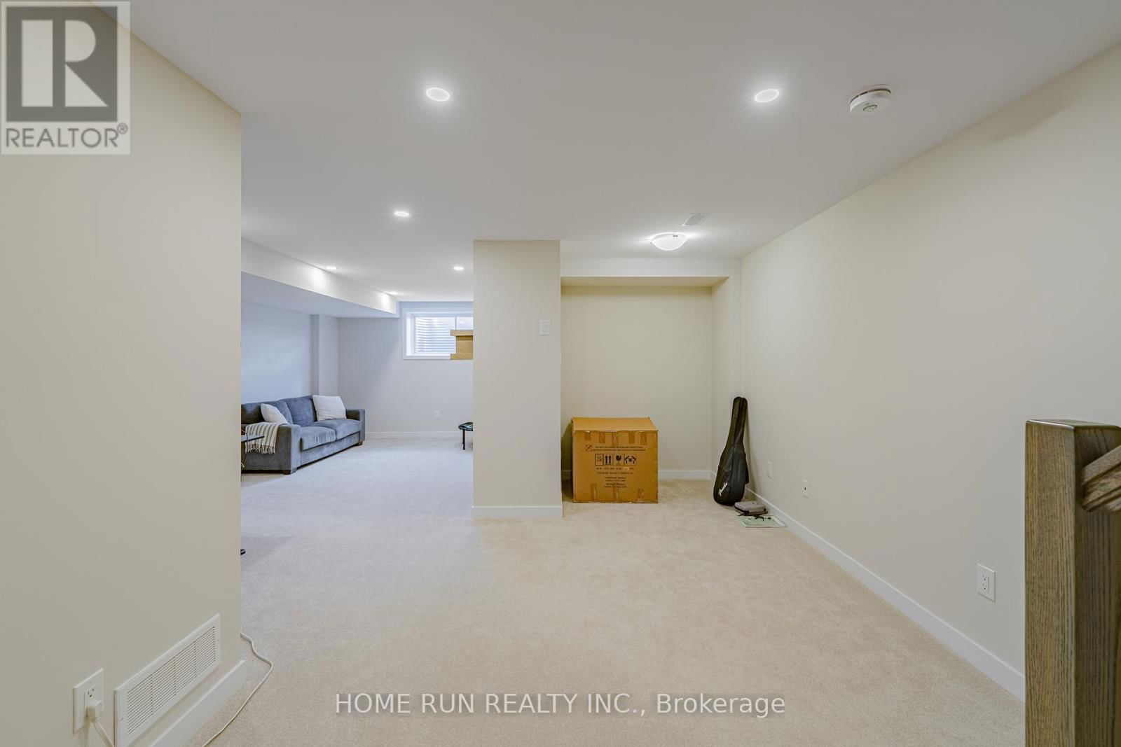 23 MAIZE STREET Image 39
