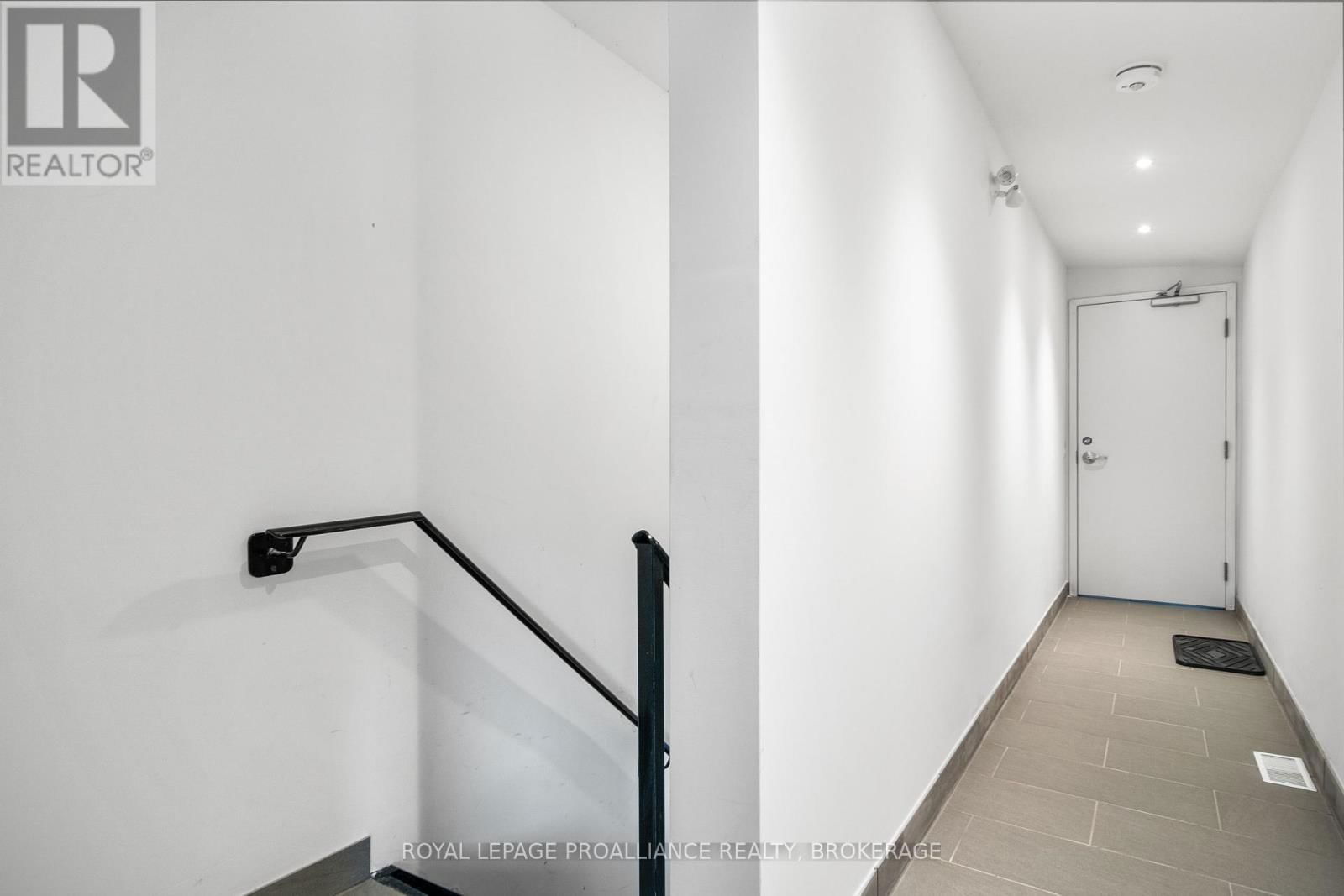 Second - 60 MILL STREET Image 8