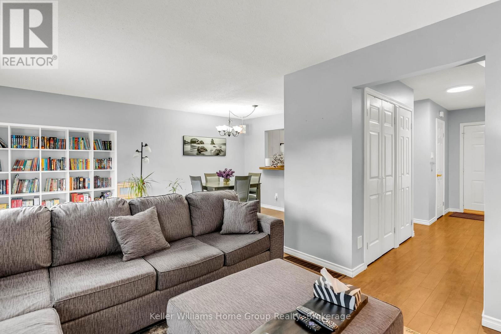 431 VICTORIA ROAD NORTH Image 18