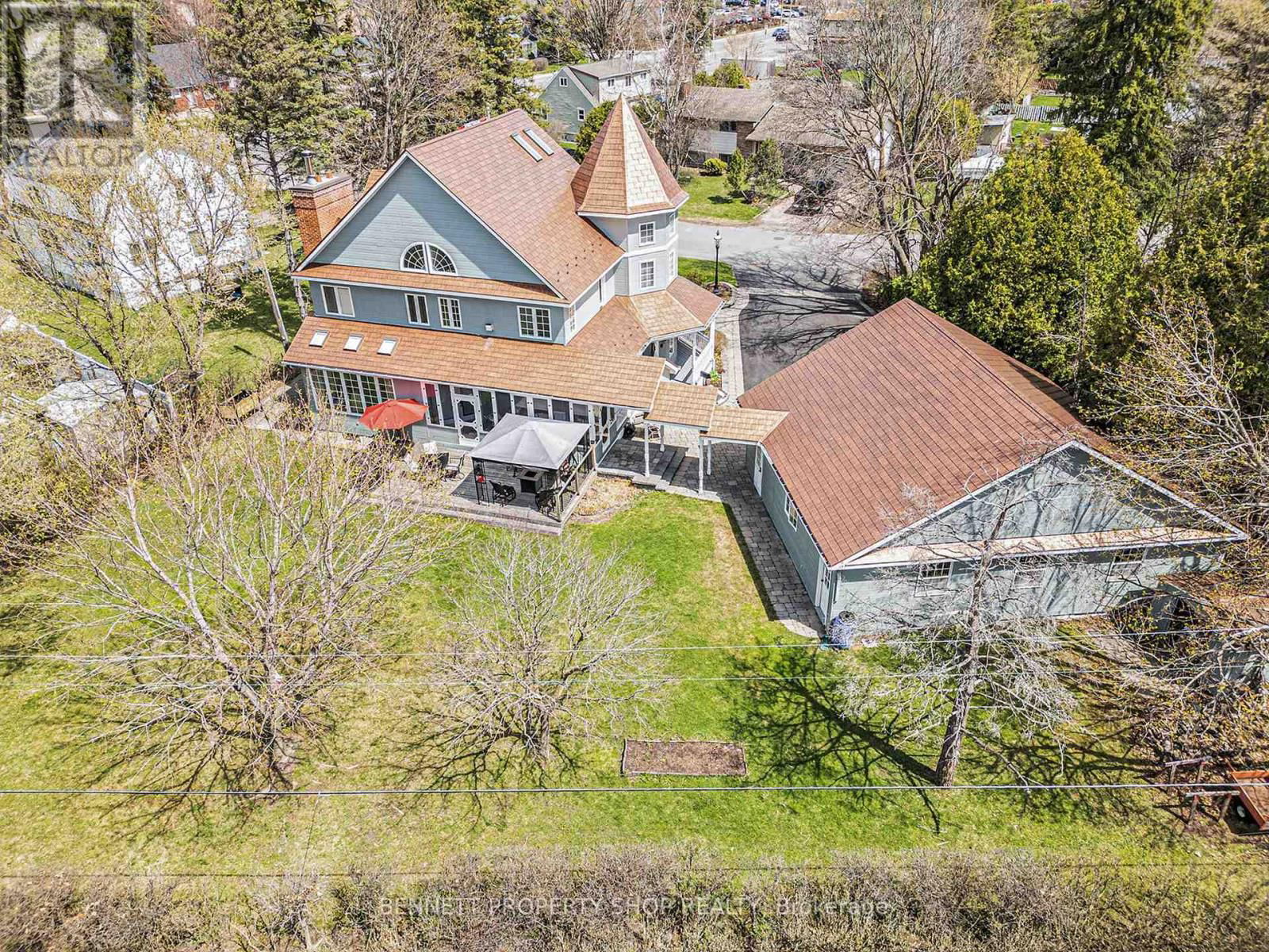 22 ASHWOOD CRESCENT Image 34