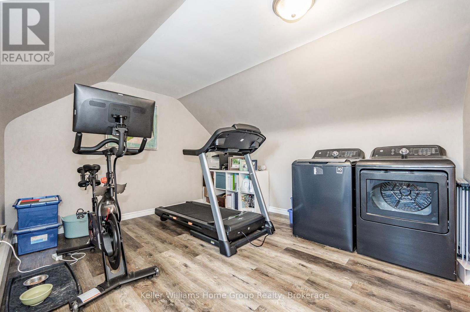 9432 WELLINGTON ROAD 124 Image 32
