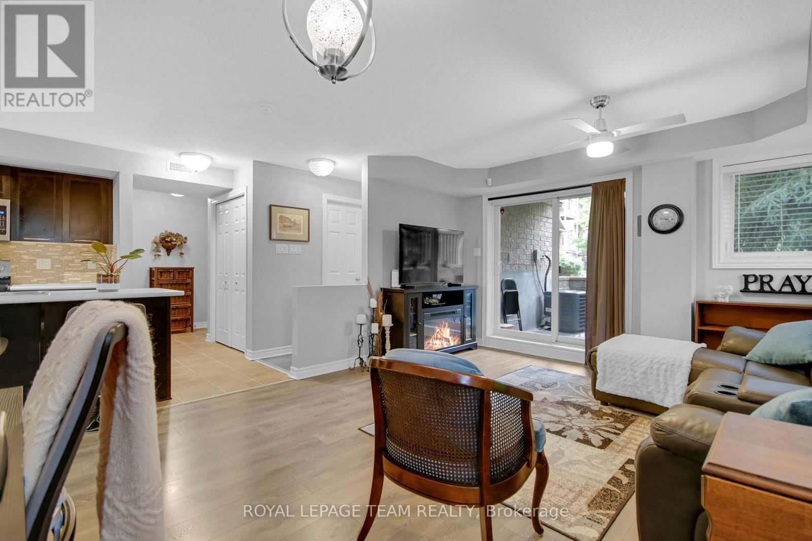 2 - 565 STONEFIELD Image 11