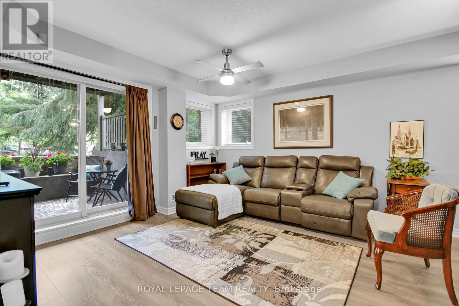2 - 565 STONEFIELD Image 12