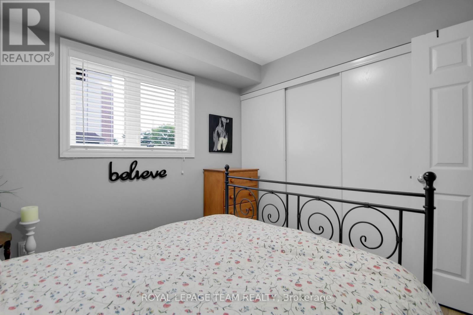 2 - 565 STONEFIELD Image 26