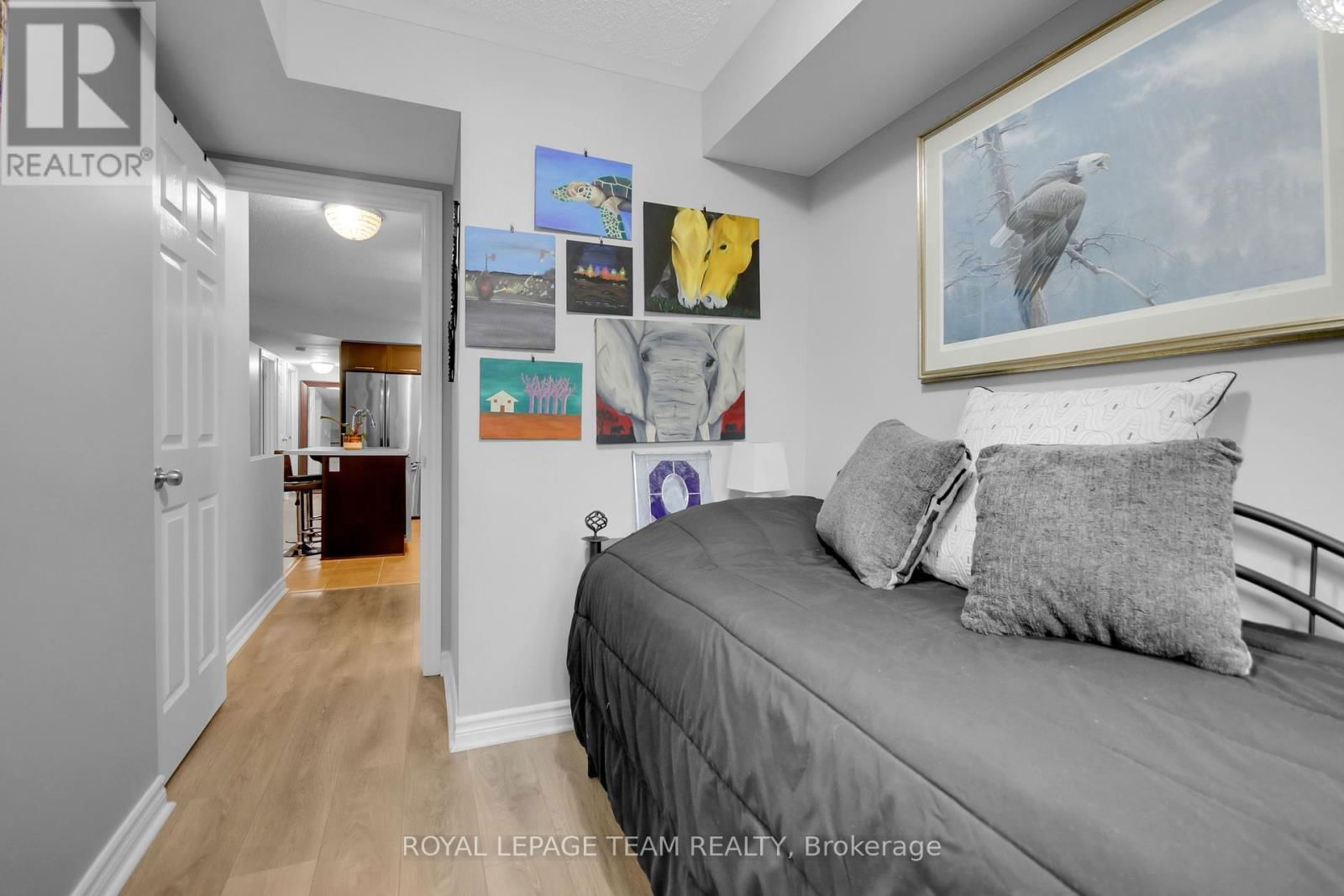 2 - 565 STONEFIELD Image 29