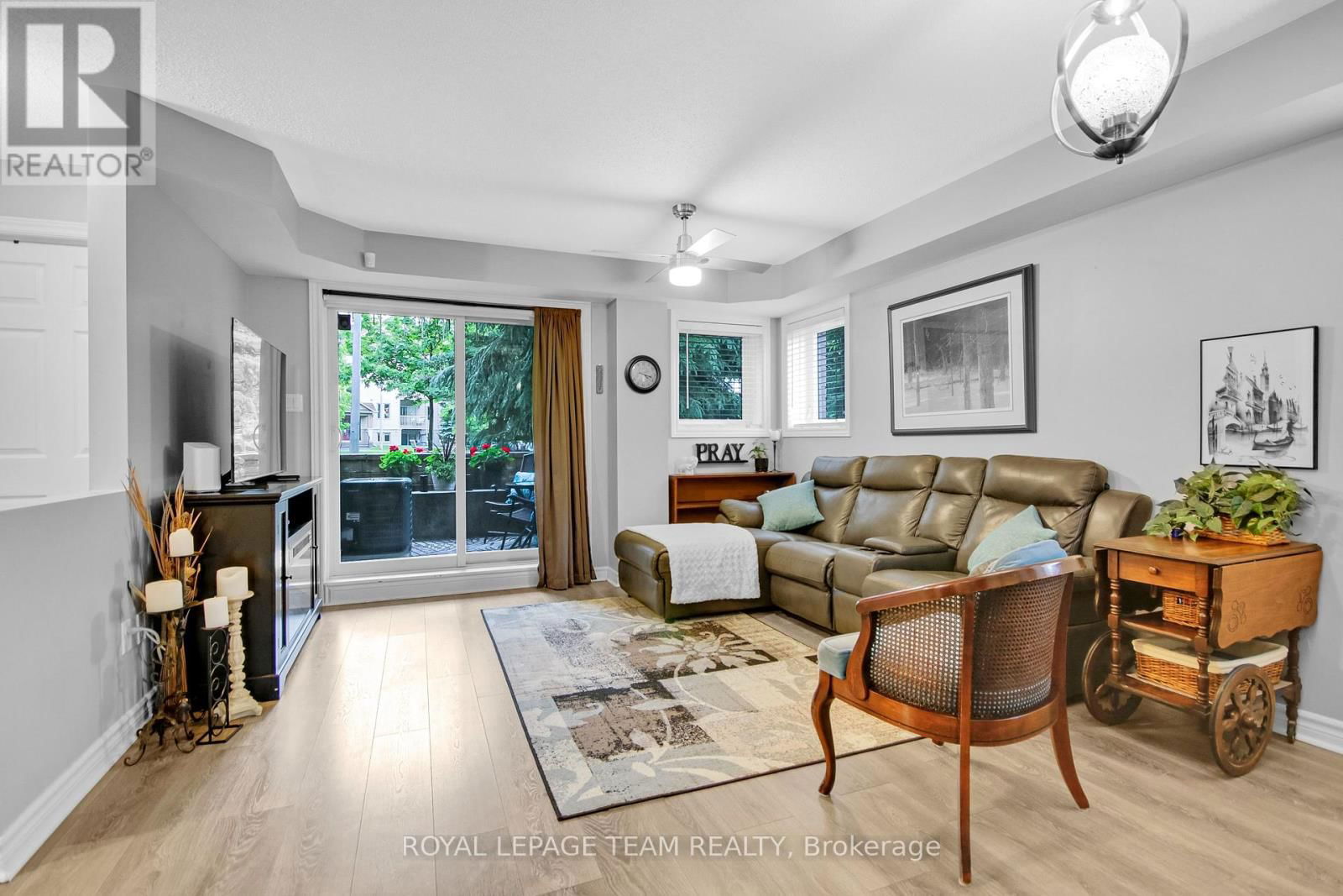 2 - 565 STONEFIELD Image 9