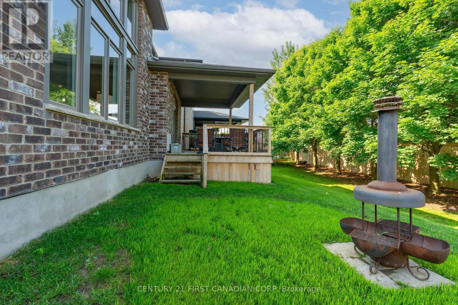 191 SPENCER AVENUE Image 11