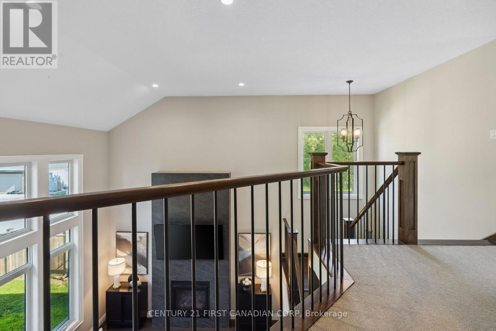 191 SPENCER AVENUE Image 33