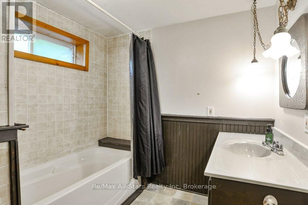 1386 SOUTH PORTAGE ROAD Image 36