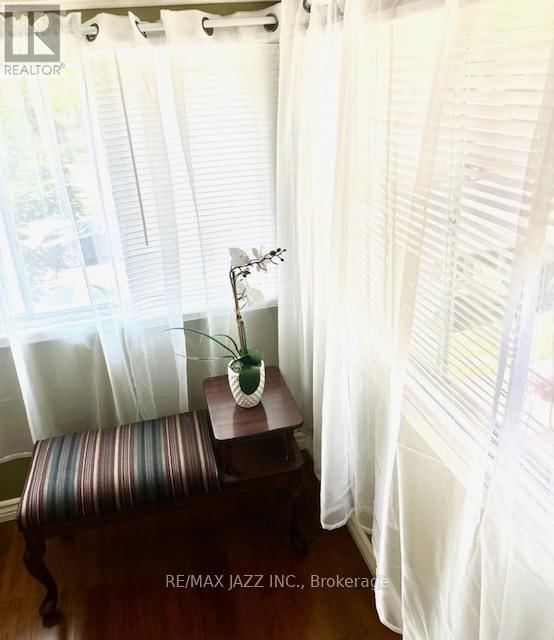 243 BRANT AVENUE Image 39