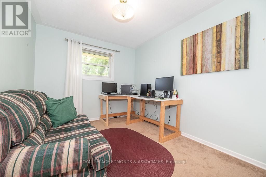 337 DOMBROSKIE ROAD Image 26