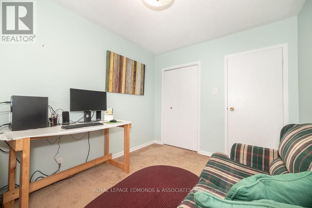 337 DOMBROSKIE ROAD Image 27