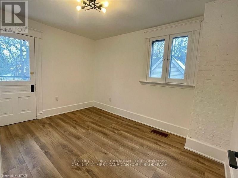2 - 79 CARTWRIGHT STREET Image 11