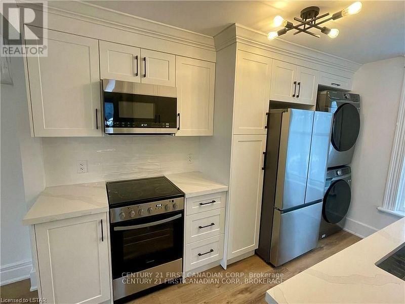 2 - 79 CARTWRIGHT STREET Image 2