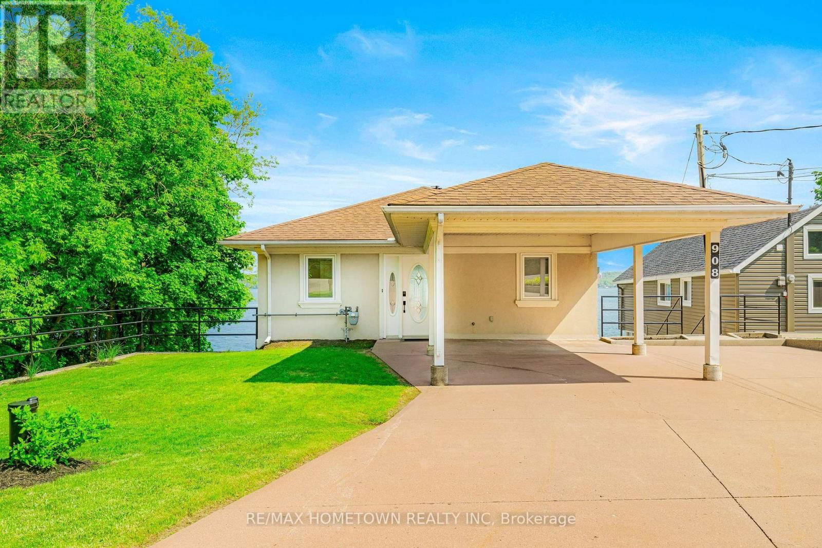 908 SHARPE'S LANE Image 2