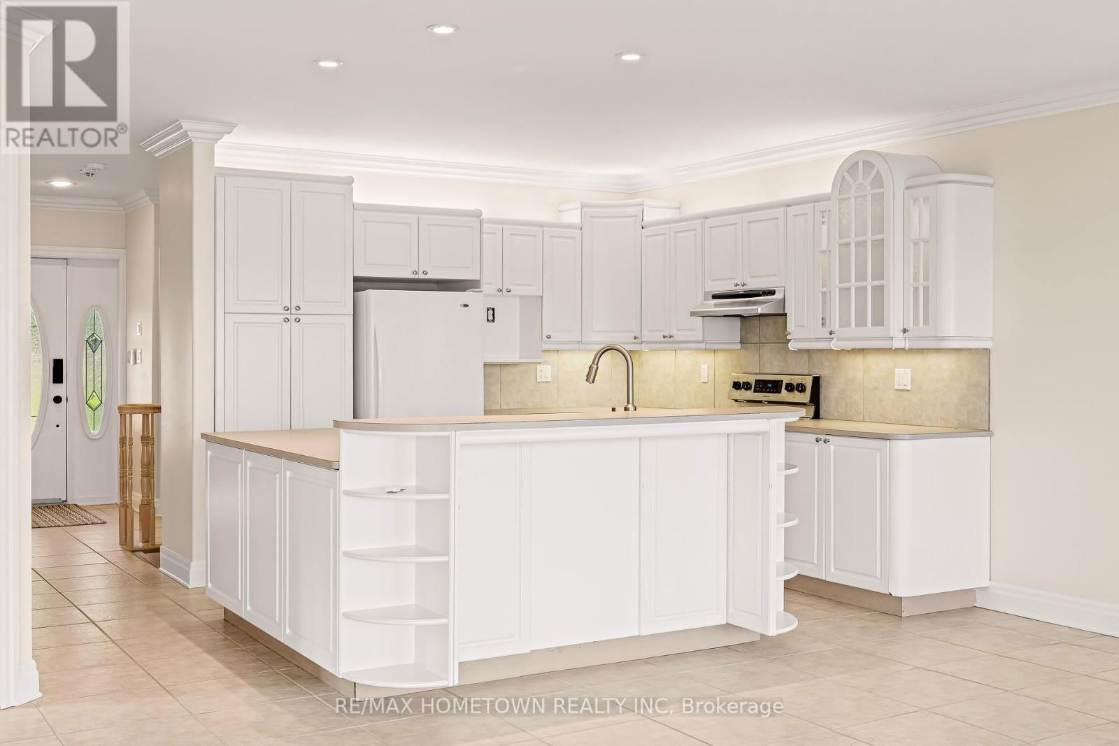 908 SHARPE'S LANE Image 23