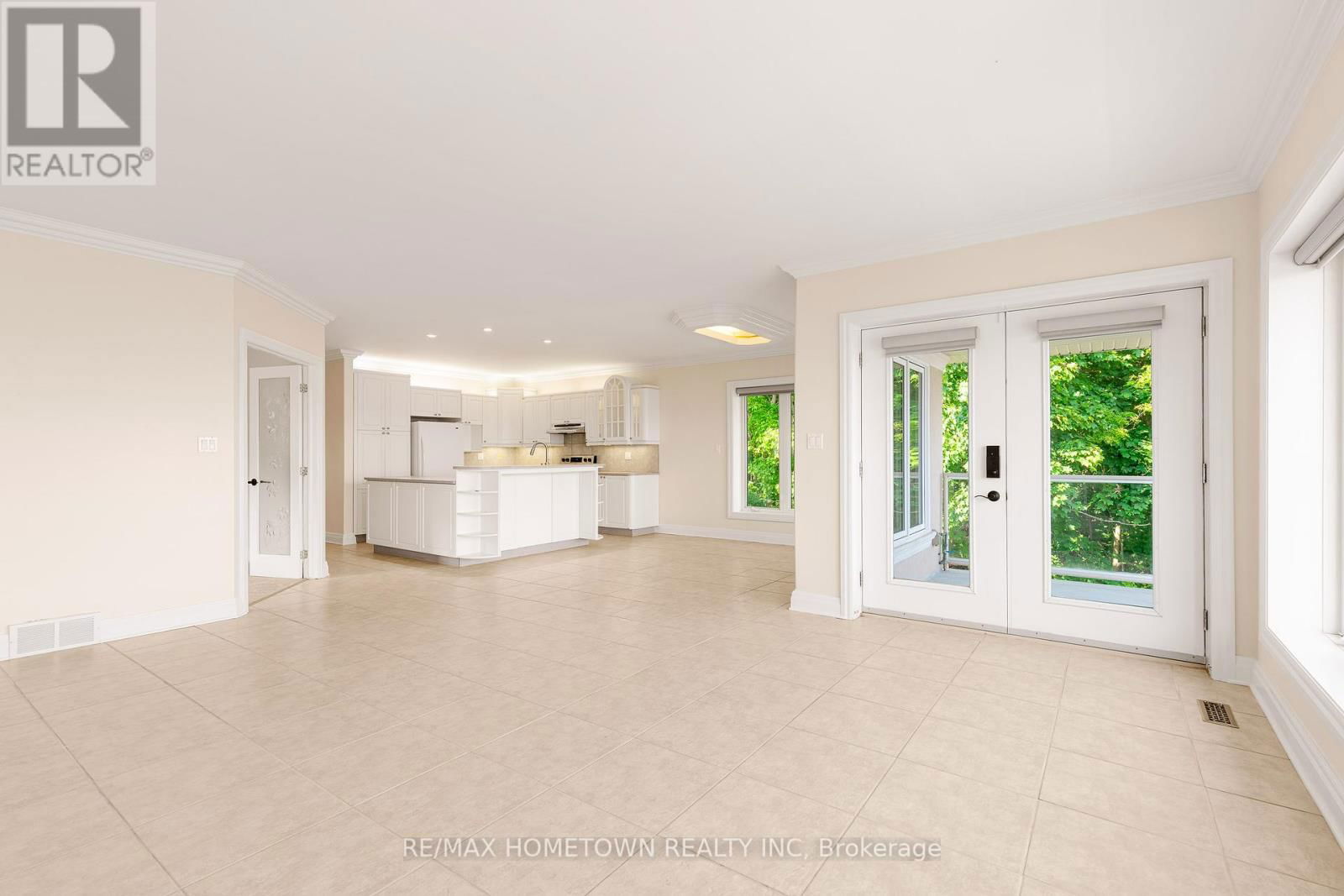 908 SHARPE'S LANE Image 29