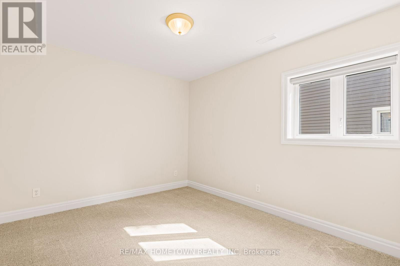 908 SHARPE'S LANE Image 40