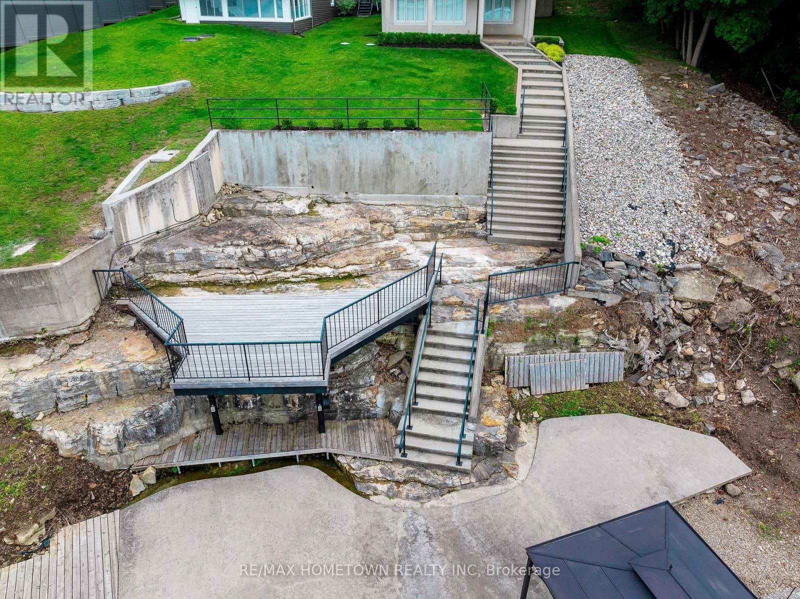 908 SHARPE'S LANE Image 46