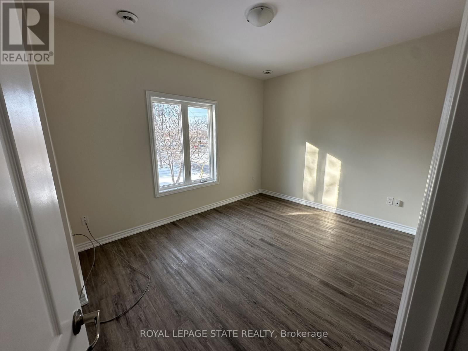 248 PORT COLBORNE DRIVE Image 9
