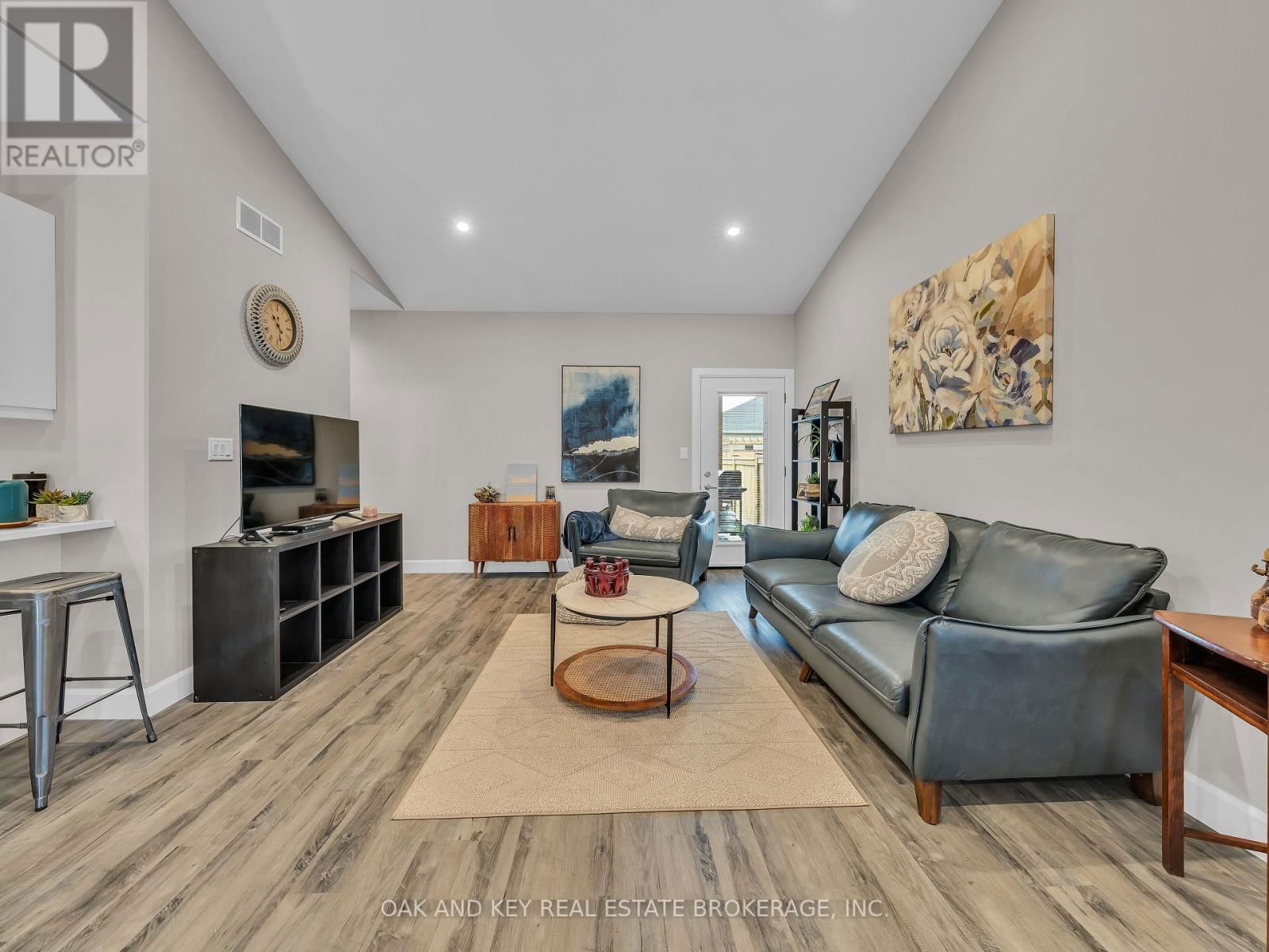 16 DUSKRIDGE RD ROAD Image 6