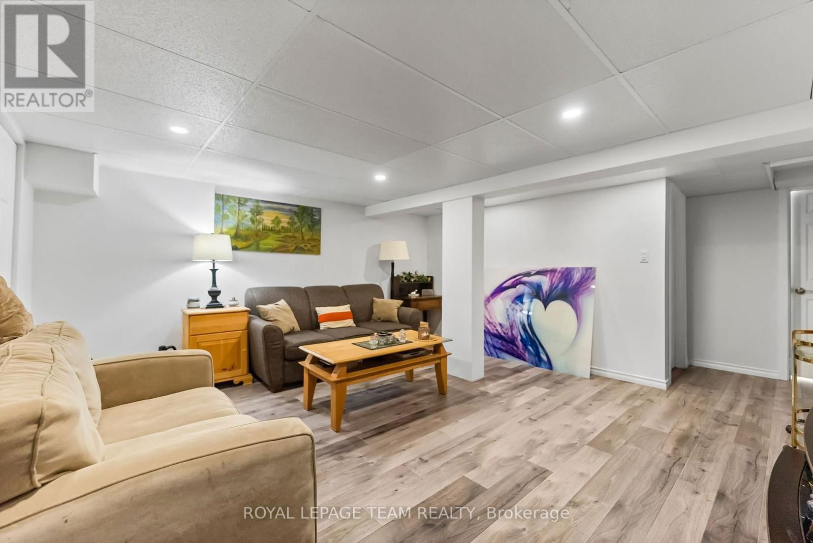 76 PEARY WAY Image 23